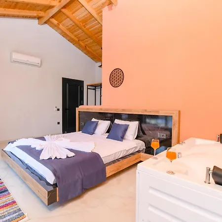 Sade 1 Secluded Large Pool ヴィラ Sarıbelen