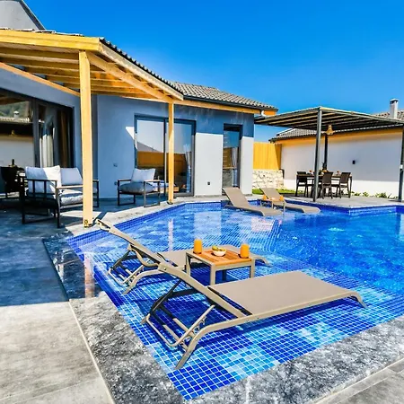Sade 1 Secluded Large Pool ヴィラ Sarıbelen