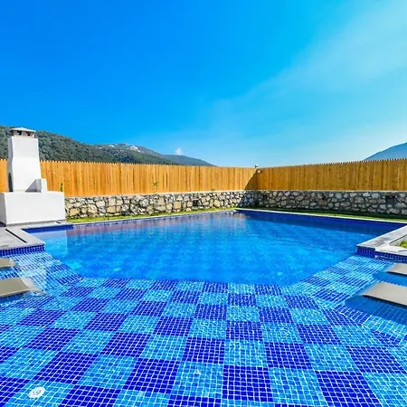 Sade 1 Secluded Large Pool Sidek